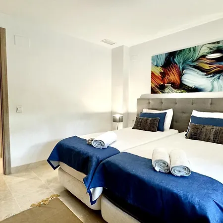 Modern Flat With Private Garden In Royal Banus Marbella