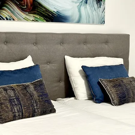 Modern Flat With Private Garden In Royal Banus Apartment