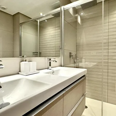 Modern Flat With Private Garden In Royal Banus * Marbella