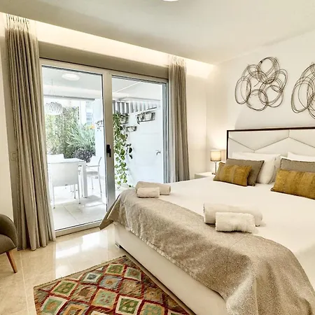 Modern Flat With Private Garden In Royal Banus * Marbella